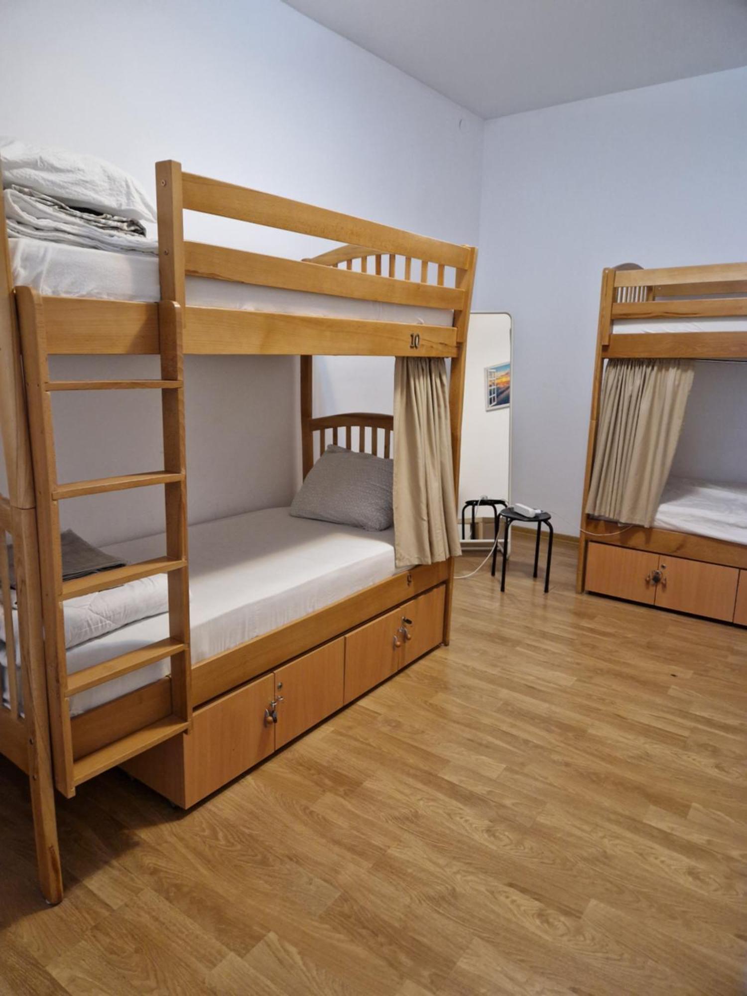 Hostel Andrei Iasi Exterior photo