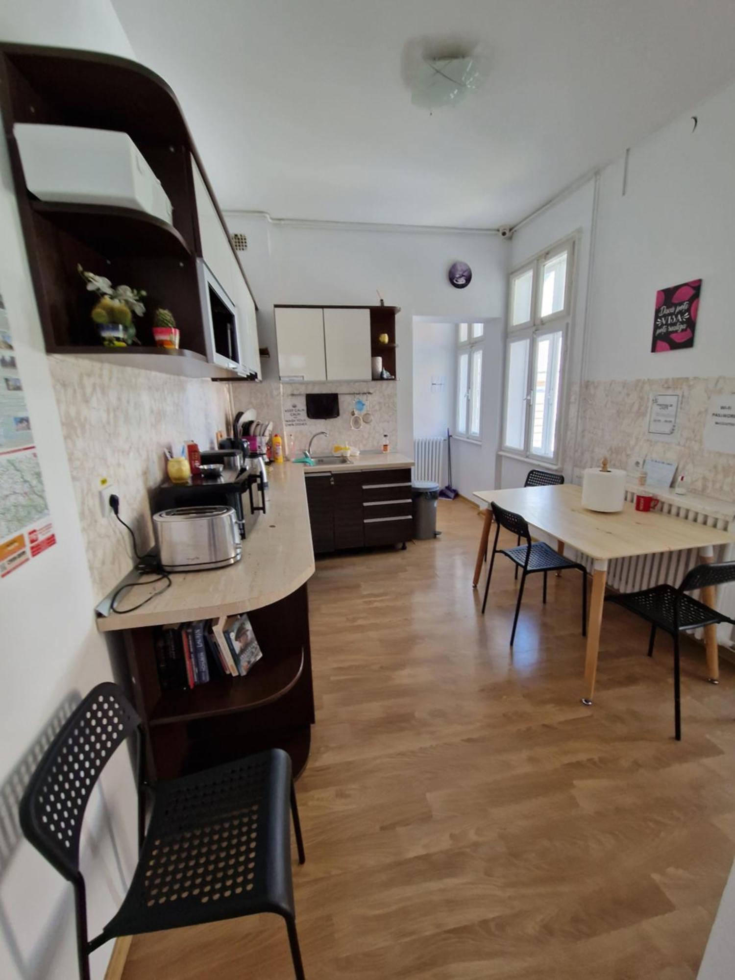 Hostel Andrei Iasi Exterior photo